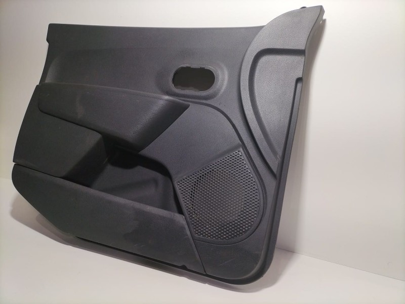 Recambio de guarnecido puerta delantera izquierda para dacia dokker stepway referencia OEM IAM 809014929R 79648 