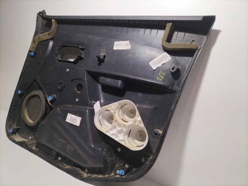 Recambio de guarnecido puerta delantera izquierda para dacia dokker stepway referencia OEM IAM 809014929R 79648 