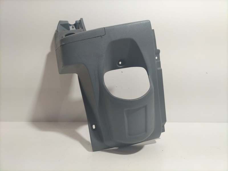 Recambio de molduras delanteras para ford transit caja cerrada ´06 2.4 tdci cat referencia OEM IAM 6C11V04394A 79703 R