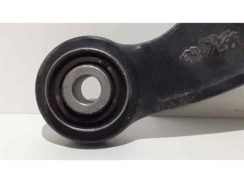 Recambio de brazo suspension superior trasero derecho para volvo s40 berlina 2.0 d summum referencia OEM IAM 3M515500AC 38556 