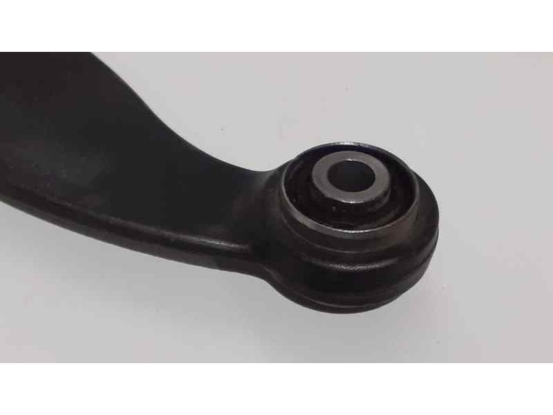 Recambio de brazo suspension superior trasero derecho para volvo s40 berlina 2.0 d summum referencia OEM IAM 3M515500AC 38556 