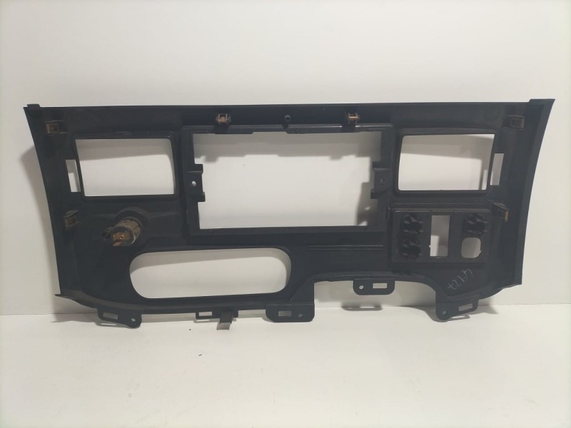 Recambio de consola central para ford transit caja cerrada ´06 2.4 tdci cat referencia OEM IAM 6C11V047A04 79704 R