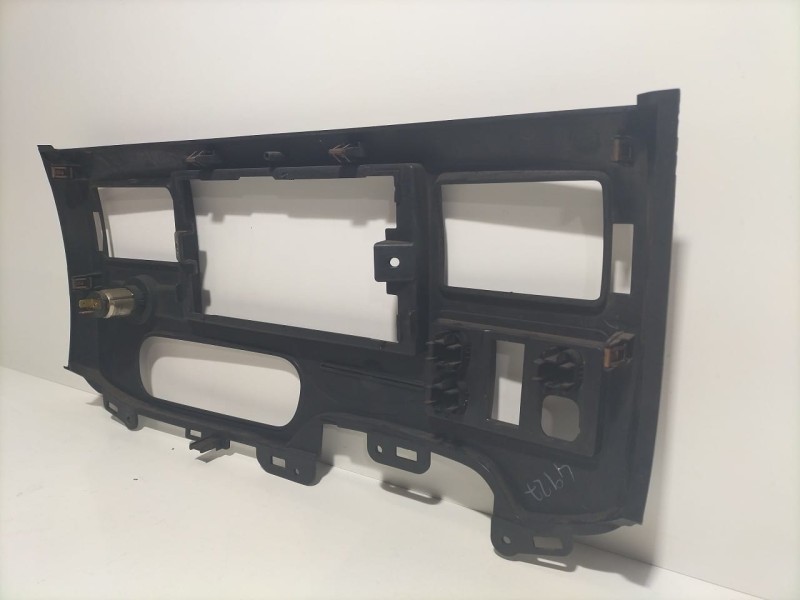 Recambio de consola central para ford transit caja cerrada ´06 2.4 tdci cat referencia OEM IAM 6C11V047A04 79704 R
