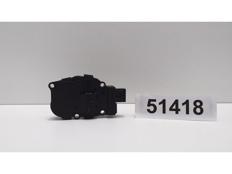 Recambio de motor apertura trampillas climatizador para audi a5 coupe (8t) 3.2 fsi referencia OEM IAM EFB330 51418 