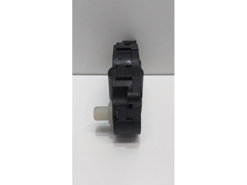 Recambio de motor apertura trampillas climatizador para audi a5 coupe (8t) 3.2 fsi referencia OEM IAM EFB330 51419 