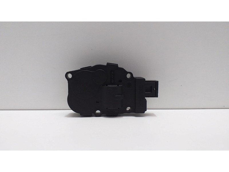 Recambio de motor apertura trampillas climatizador para audi a5 coupe (8t) 3.2 fsi referencia OEM IAM EFB330 51420 