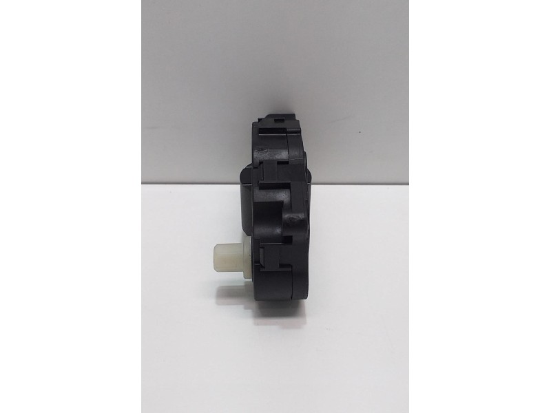 Recambio de motor apertura trampillas climatizador para audi a5 coupe (8t) 3.2 fsi referencia OEM IAM EFB330 51421 