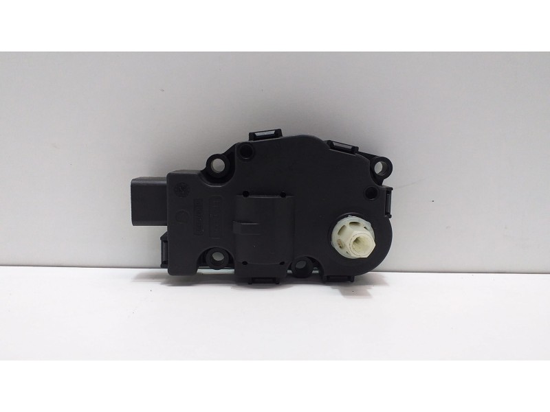 Recambio de motor apertura trampillas climatizador para audi a5 coupe (8t) 3.2 fsi referencia OEM IAM EFB330 51421 