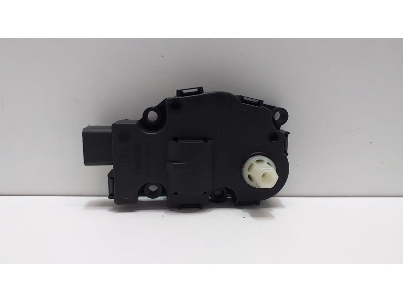 Recambio de motor apertura trampillas climatizador para audi a5 coupe (8t) 3.2 fsi referencia OEM IAM EFB330 51424 