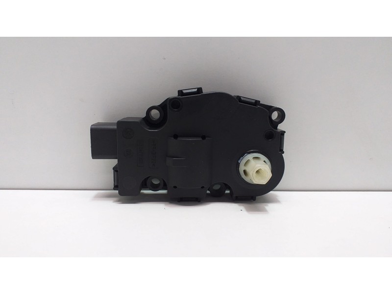 Recambio de motor apertura trampillas climatizador para audi a5 coupe (8t) 3.2 fsi referencia OEM IAM EFB330 51426 