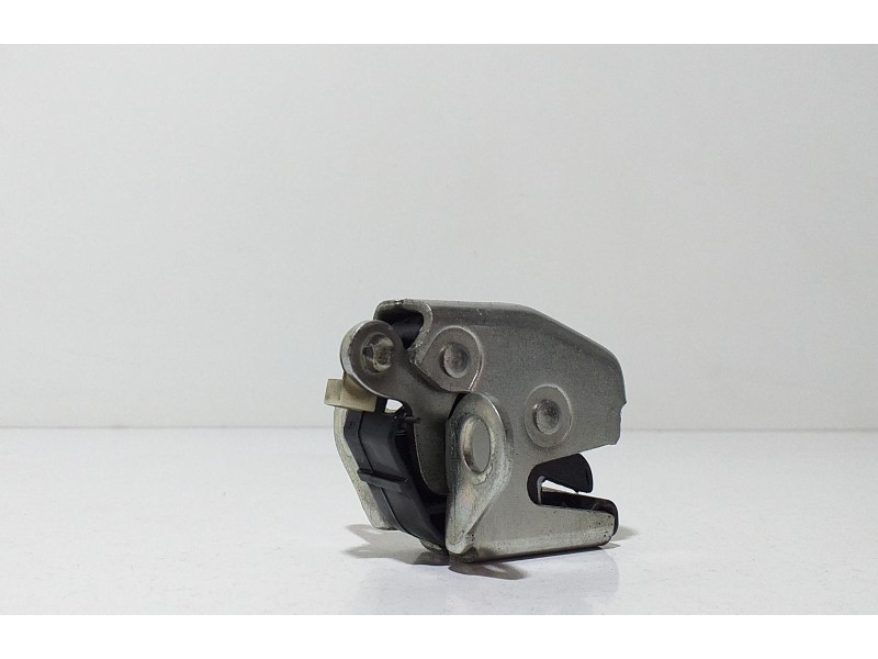 Recambio de cerradura maletero / porton para opel combo d kasten l1h1 2,4t referencia OEM IAM A13FD 63360 