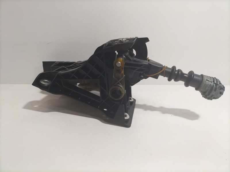 Recambio de palanca cambio para ford transit caja cerrada ´06 2.4 tdci cat referencia OEM IAM 4721031101 79734 R