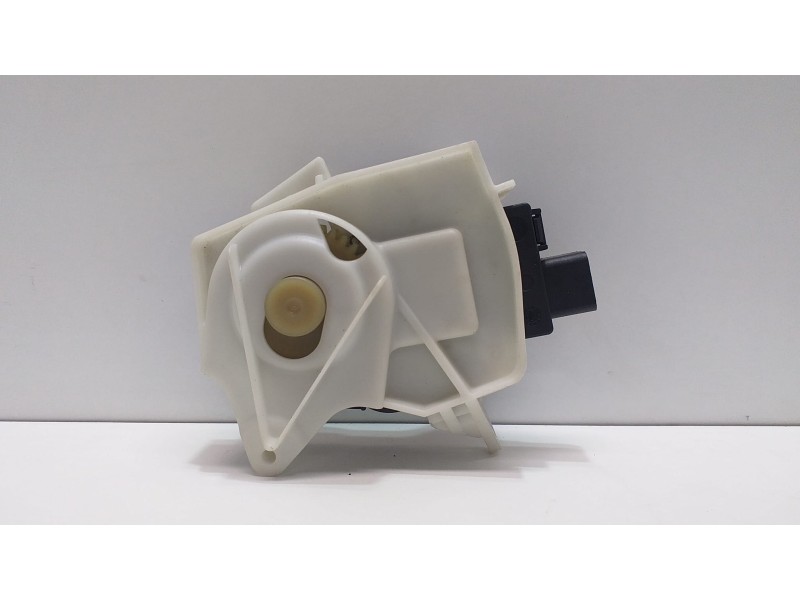 Recambio de motor apertura trampillas climatizador para audi a5 coupe (8t) 3.2 fsi referencia OEM IAM EFB330 51427 