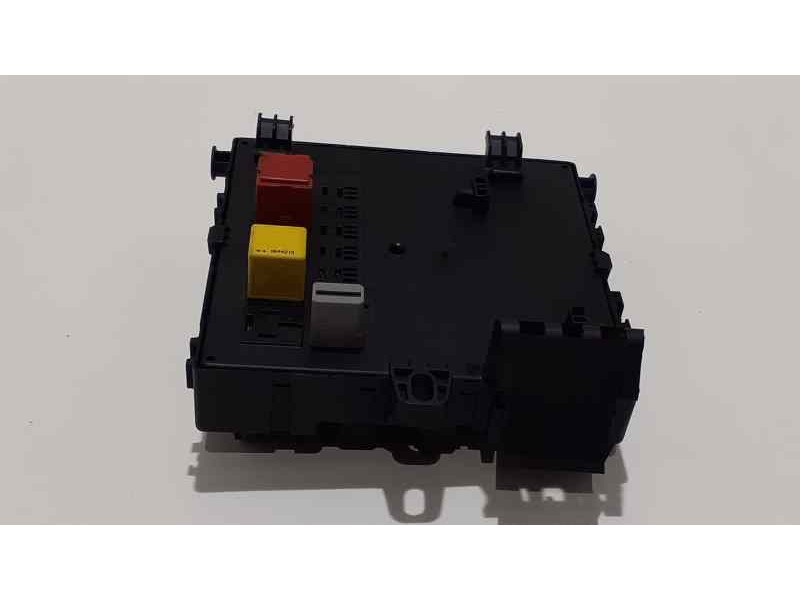 Recambio de caja reles / fusibles para saab 9-3 sport hatch 2.0 t vector referencia OEM IAM 460023260 38610 