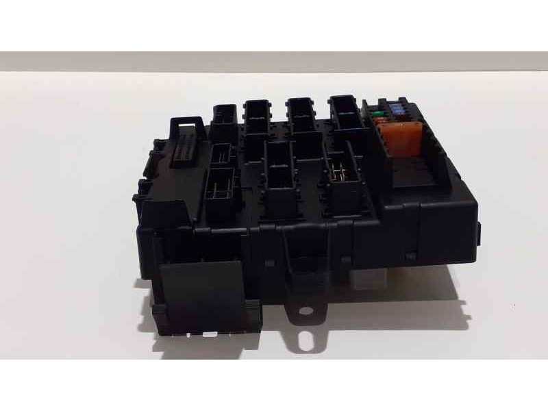Recambio de caja reles / fusibles para saab 9-3 sport hatch 2.0 t vector referencia OEM IAM 460023260 38610 