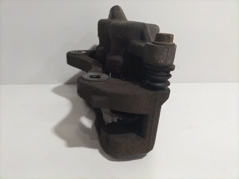 Recambio de pinza freno delantera izquierda para ford transit caja cerrada ´06 2.4 tdci cat referencia OEM IAM Y04242 79740 R