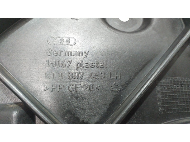 Recambio de molduras traseras para audi a5 coupe (8t) 3.2 fsi referencia OEM IAM 8T0807453LH 51444 