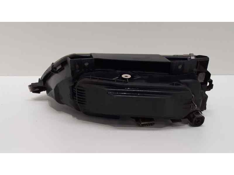 Recambio de faro derecho para citroën xantia berlina 1.9 td exclusive referencia OEM IAM 88205034D 38640 