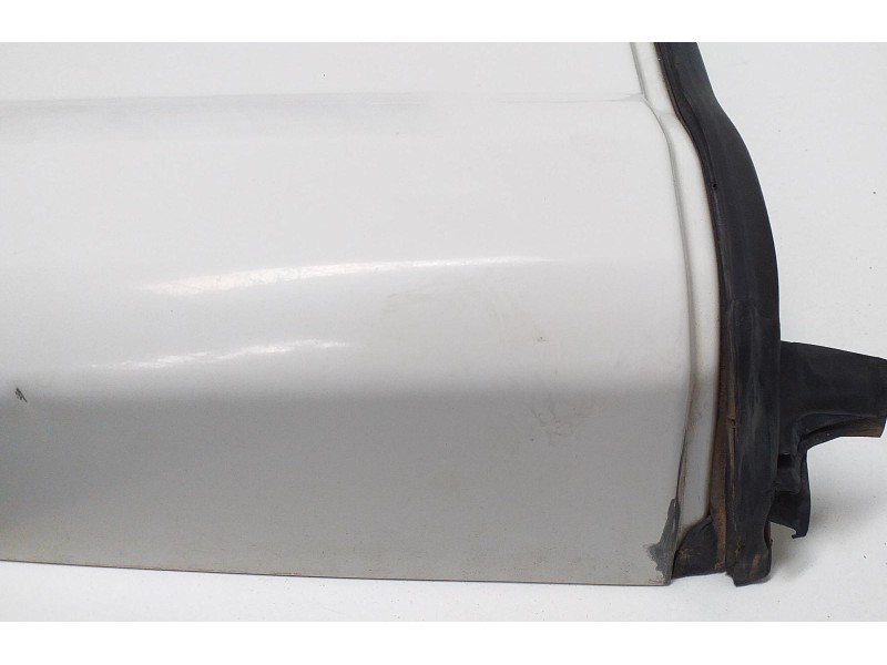 Recambio de puerta trasera derecha para opel combo d kasten l1h1 2,4t referencia OEM IAM 95519553 63378 