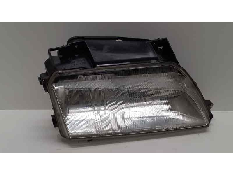 Recambio de faro derecho para citroën xantia berlina 1.9 td exclusive referencia OEM IAM 88205034D 38640 
