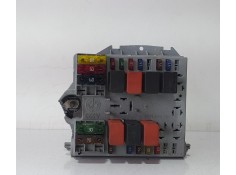 Recambio de caja reles / fusibles para fiat punto berlina (188) 1.2 16v elx referencia OEM IAM 46763646 71903 R