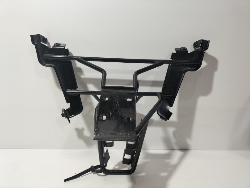 Recambio de refuerzo paragolpes delantero para » otros... tgb x- motion 125 tgb x- motion 125 referencia OEM IAM G/KU 79661 