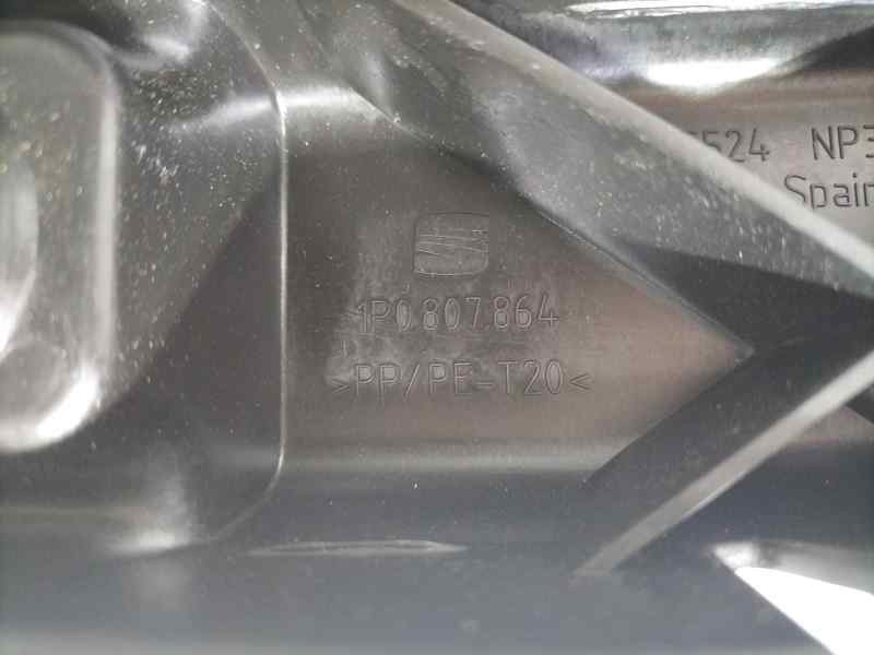 Recambio de molduras traseras para seat leon (1p1) comfort limited referencia OEM IAM 1P0807864 84790 