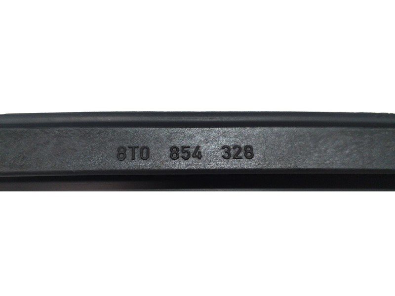 Recambio de molduras delanteras para audi a5 coupe (8t) 3.2 fsi referencia OEM IAM 8T0854328 51483 