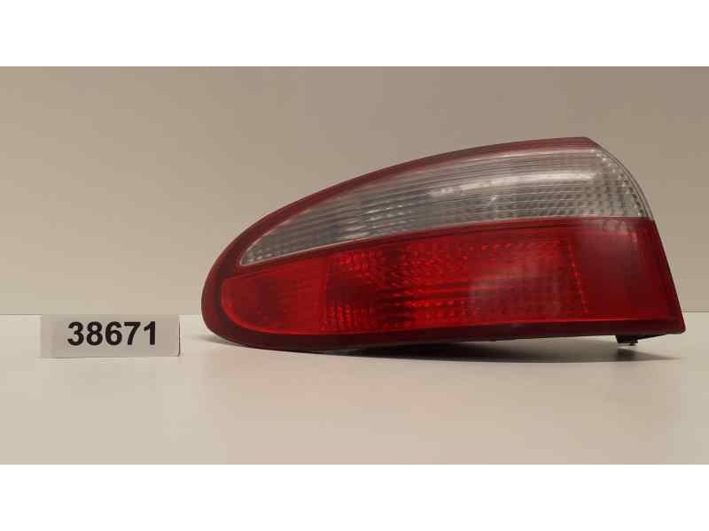 Recambio de piloto trasero izquierdo para daewoo lanos sx plus referencia OEM IAM  38671  Recambio de piloto trasero izquierdo para daewoo lanos sx plus referencia OEM IAM  38671