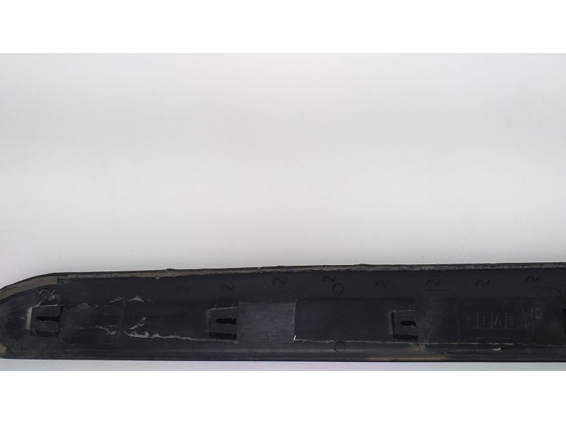 Recambio de molduras delanteras para opel combo d kasten l1h1 2,4t referencia OEM IAM 735455444DX 63449 