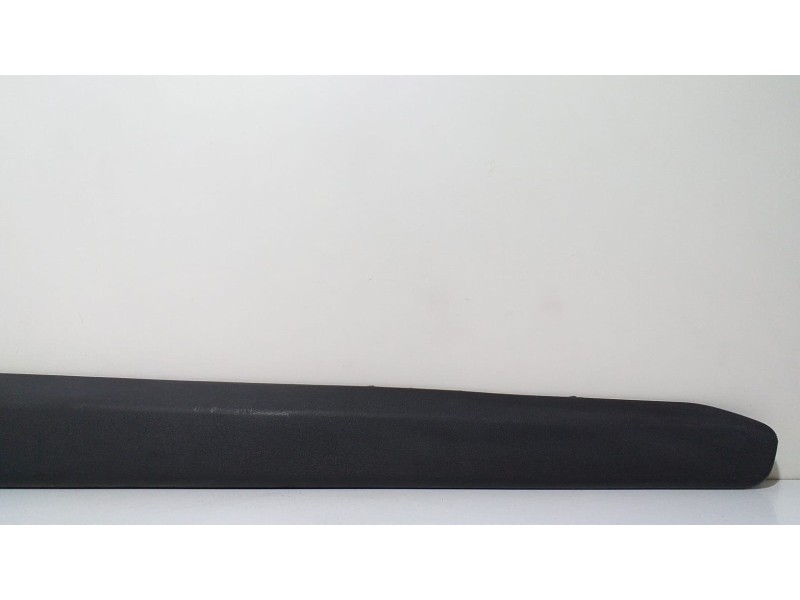 Recambio de molduras delanteras para opel combo d kasten l1h1 2,4t referencia OEM IAM 735455444DX 63449 