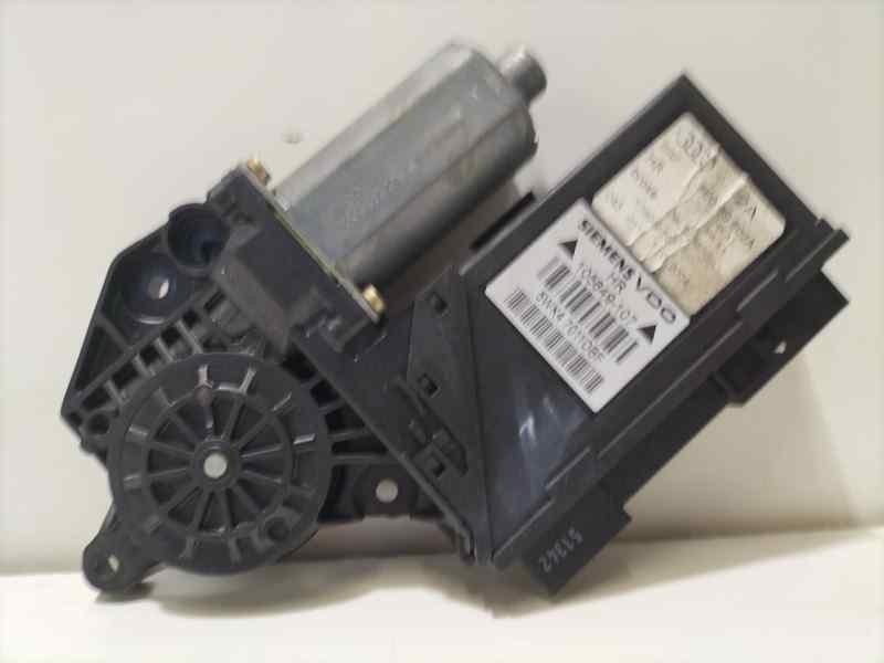 Recambio de motor elevalunas trasero derecho para audi a4 berlina (8e) 2.5 tdi (120kw) referencia OEM IAM 8E0959802A 83288 