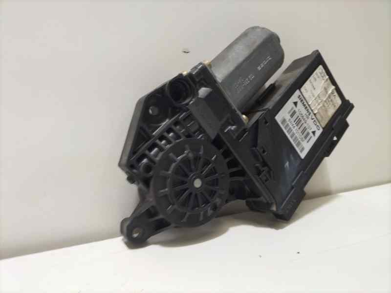 Recambio de motor elevalunas trasero derecho para audi a4 berlina (8e) 2.5 tdi (120kw) referencia OEM IAM 8E0959802A 83288 