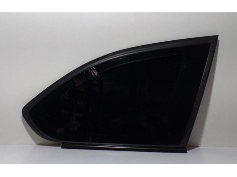 Recambio de luna custodia trasera derecha para bmw serie 3 touring (f31) 318d referencia OEM IAM 7259248 65371 