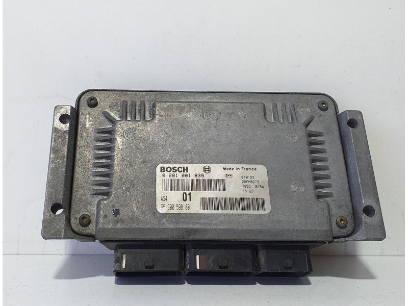 Recambio de centralita motor uce para citroën saxo 1.5 d sx referencia OEM IAM 9630059880 71958 R