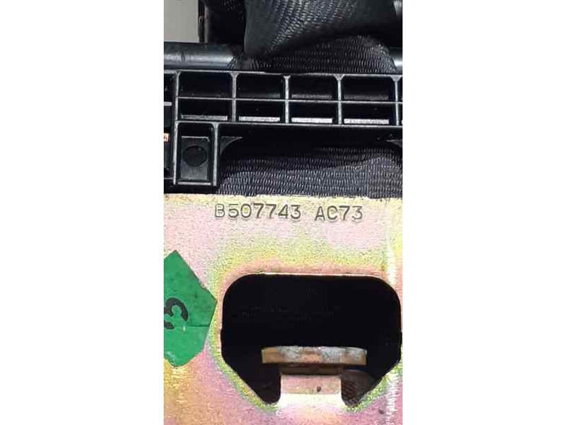 Recambio de cinturon seguridad trasero derecho para renault megane ii classic berlina dynamique referencia OEM IAM 8200798369 38