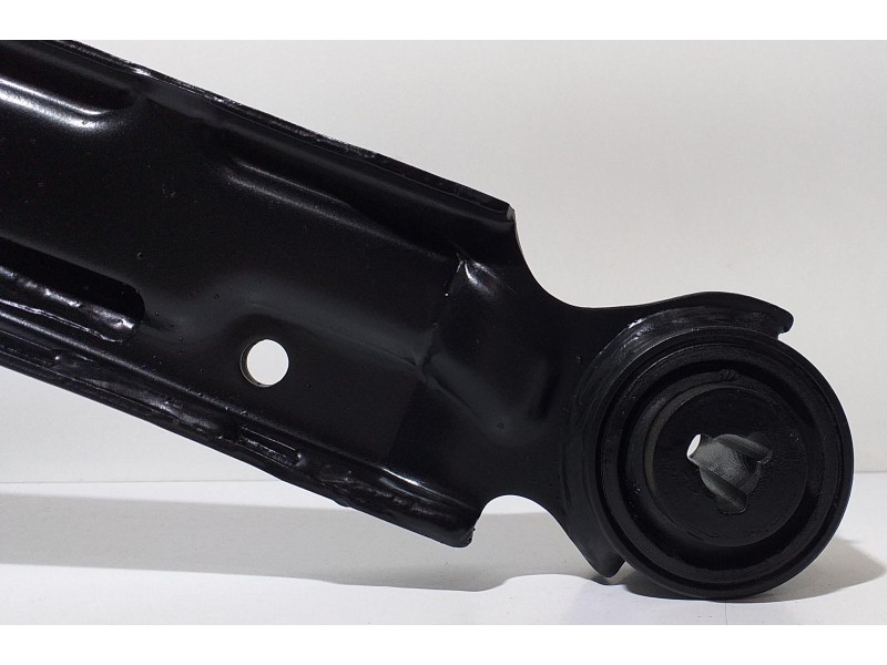 Recambio de brazo suspension superior trasero izquierdo para opel combo d kasten l1h1 2,4t referencia OEM IAM 519336040E 63464 