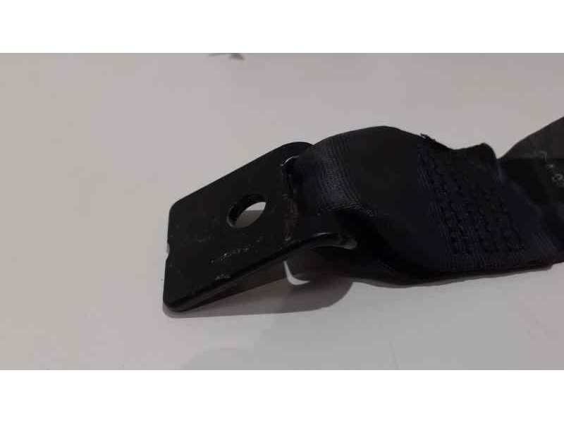 Recambio de cinturon seguridad trasero derecho para renault megane ii classic berlina dynamique referencia OEM IAM 8200798369 38