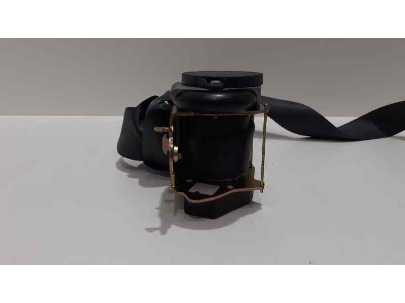 Recambio de cinturon seguridad trasero derecho para renault megane ii classic berlina dynamique referencia OEM IAM 8200798369 38