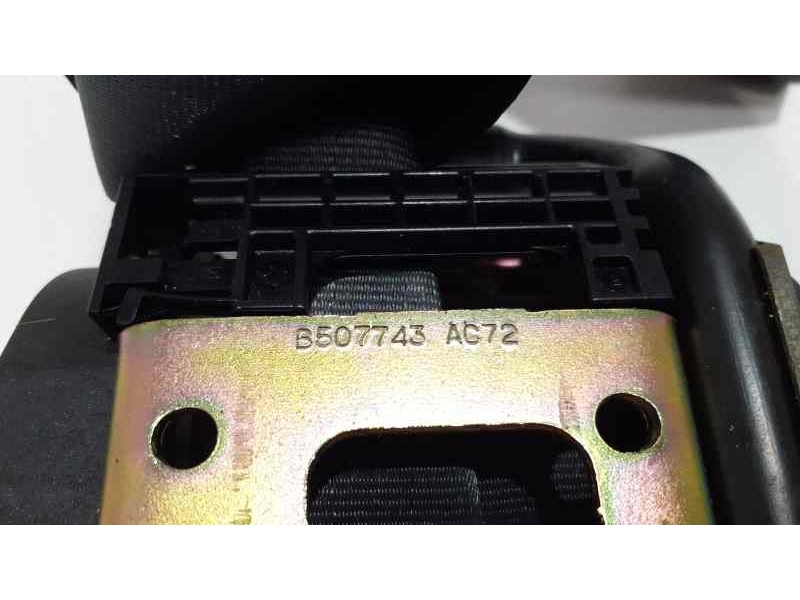 Recambio de cinturon seguridad trasero derecho para renault megane ii classic berlina dynamique referencia OEM IAM 8200798369 38