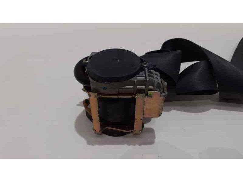 Recambio de cinturon seguridad trasero derecho para renault megane ii classic berlina dynamique referencia OEM IAM 8200798369 38