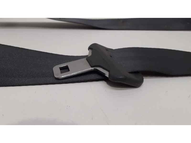 Recambio de cinturon seguridad trasero derecho para renault megane ii classic berlina dynamique referencia OEM IAM 8200798369 38