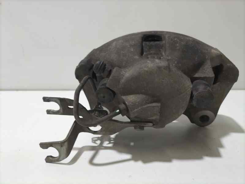 Recambio de pinza freno delantera derecha para audi a4 berlina (8e) 2.5 tdi (120kw) referencia OEM IAM 4B0615124 83296 