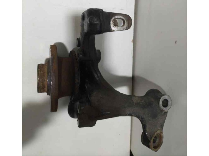 Recambio de mangueta trasera izquierda para audi a4 berlina (8e) 2.5 tdi (120kw) referencia OEM IAM 8E0615611J 83301 