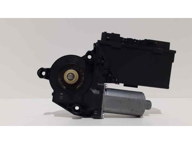Recambio de motor elevalunas trasero derecho para volkswagen touareg (7la) tdi v10 referencia OEM IAM 7L0959704C 38747 