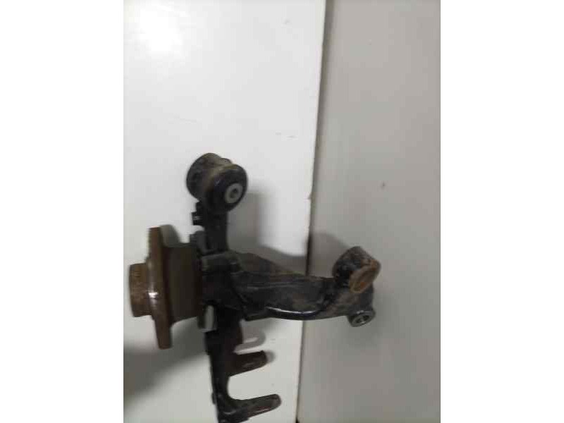 Recambio de mangueta trasera derecha para audi a4 berlina (8e) 2.5 tdi (120kw) referencia OEM IAM 8E0615612J 83302 