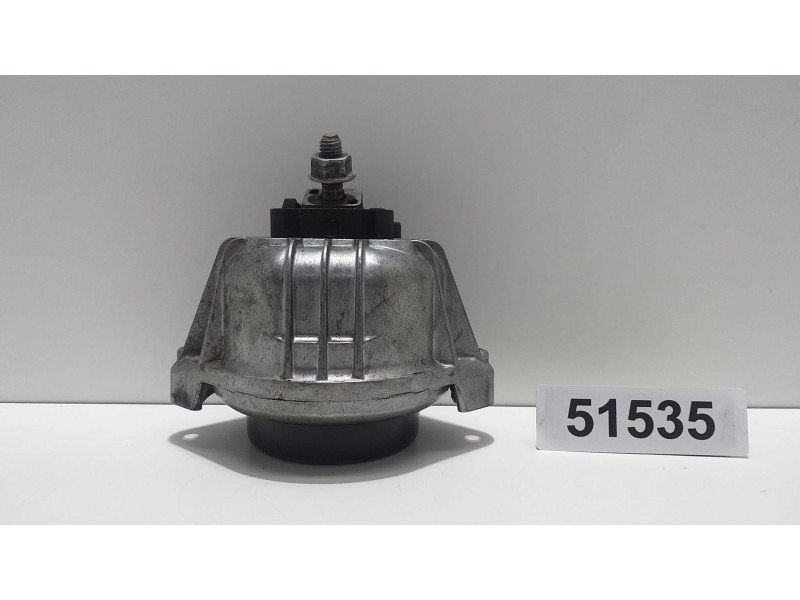 Recambio de soporte motor derecho para bmw serie 1 berlina (e81/e87) 120d referencia OEM IAM 13981112 51535 