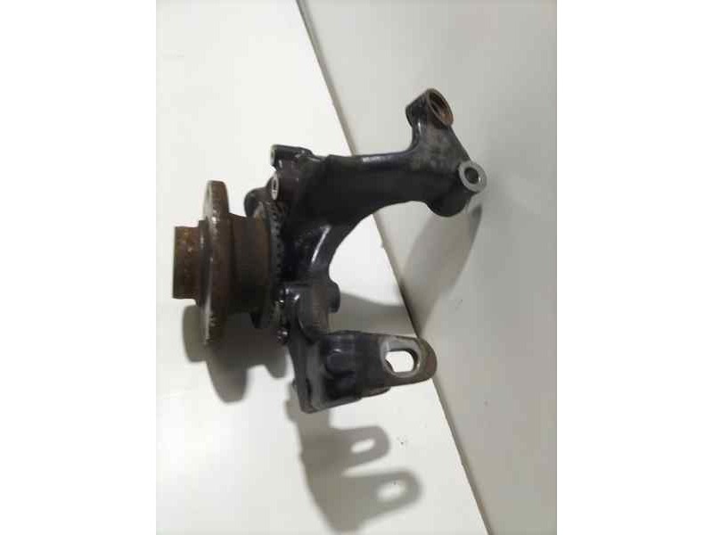 Recambio de mangueta trasera derecha para audi a4 berlina (8e) 2.5 tdi (120kw) referencia OEM IAM 8E0615612J 83302 