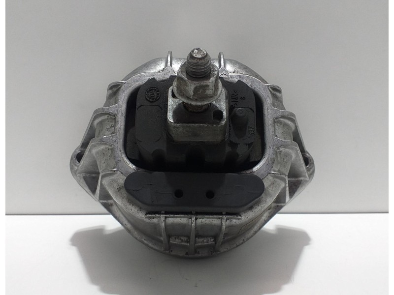Recambio de soporte motor derecho para bmw serie 1 berlina (e81/e87) 120d referencia OEM IAM 13981112 51535 