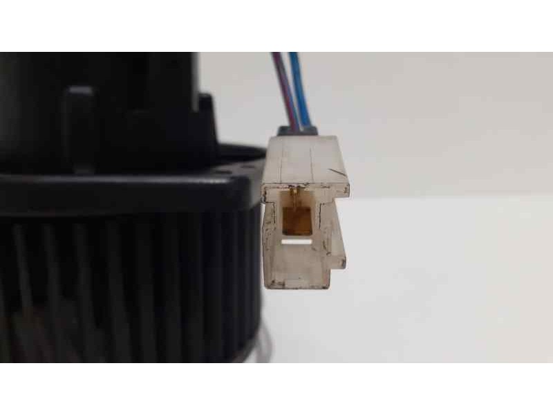 Recambio de motor calefaccion para nissan serena (c23m) 2.3 diesel referencia OEM IAM 0130111154 38752 